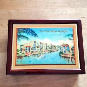 The Boco Bayou Lifestyle Wooden Box
